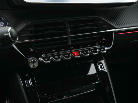 Peugeot e-208 EV GT 350 50 kWh [ 3-Fase ] (INCL-BTW) *FULL-LED | DIGI-COCKPIT | BLINDSPOT | CAMERA | LEATHER-ALCANTARA | NAVI-FULLMAP | LANE-ASSIST | KEYLESS | DAB | CCS-FASTLOADER | HEATED-SPORTSEATS | AMBIENT-LIGHT | 17"ALU*