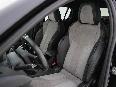 Peugeot e-208 EV GT 350 50 kWh [ 3-Fase ] (INCL-BTW) *FULL-LED | DIGI-COCKPIT | BLINDSPOT | CAMERA | LEATHER-ALCANTARA | NAVI-FULLMAP | LANE-ASSIST | KEYLESS | DAB | CCS-FASTLOADER | HEATED-SPORTSEATS | AMBIENT-LIGHT | 17"ALU*