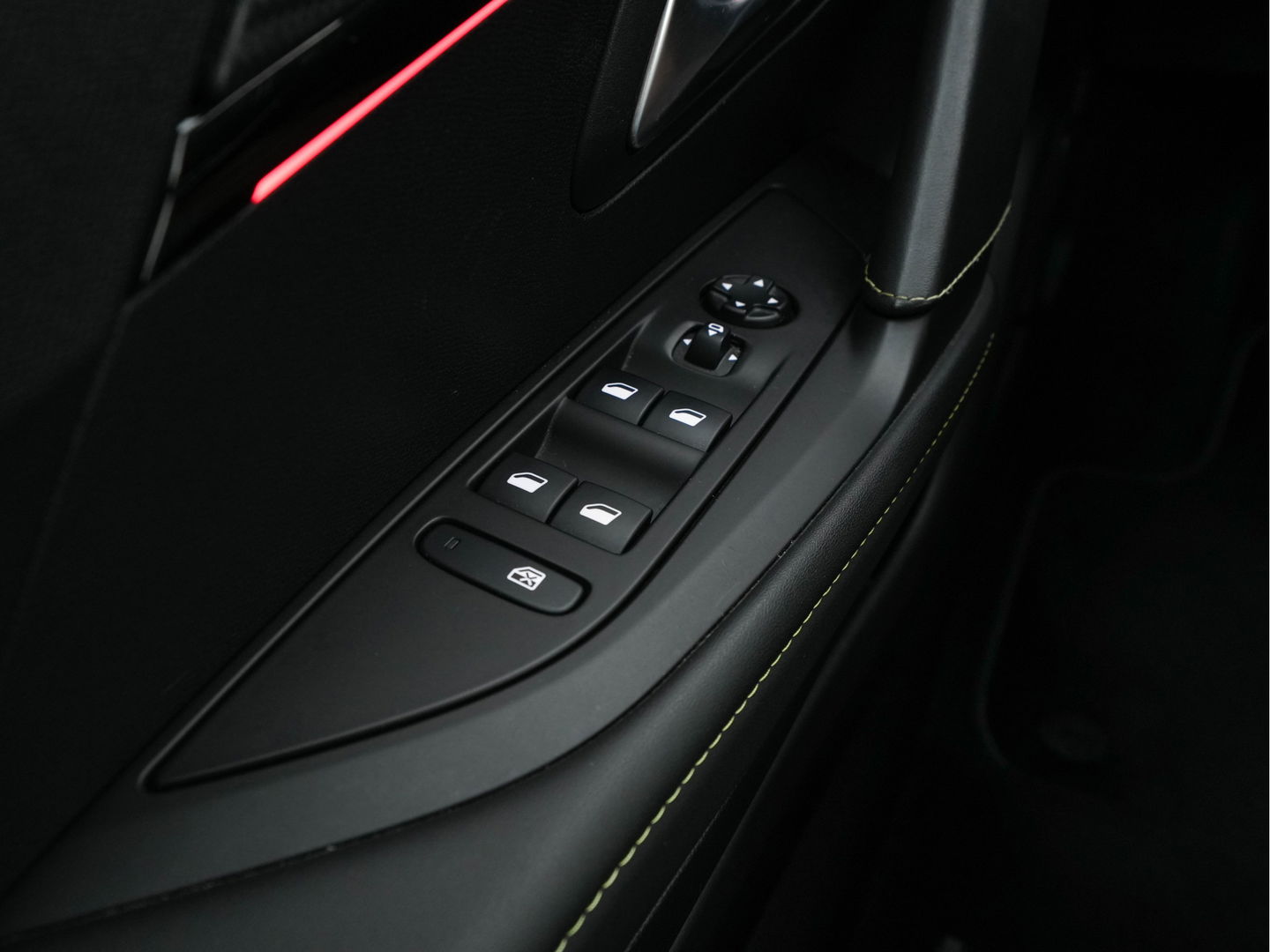 Peugeot e-208 EV GT 350 50 kWh [ 3-Fase ] (INCL-BTW) *FULL-LED | DIGI-COCKPIT | BLINDSPOT | CAMERA | LEATHER-ALCANTARA | NAVI-FULLMAP | LANE-ASSIST | KEYLESS | DAB | CCS-FASTLOADER | HEATED-SPORTSEATS | AMBIENT-LIGHT | 17"ALU*