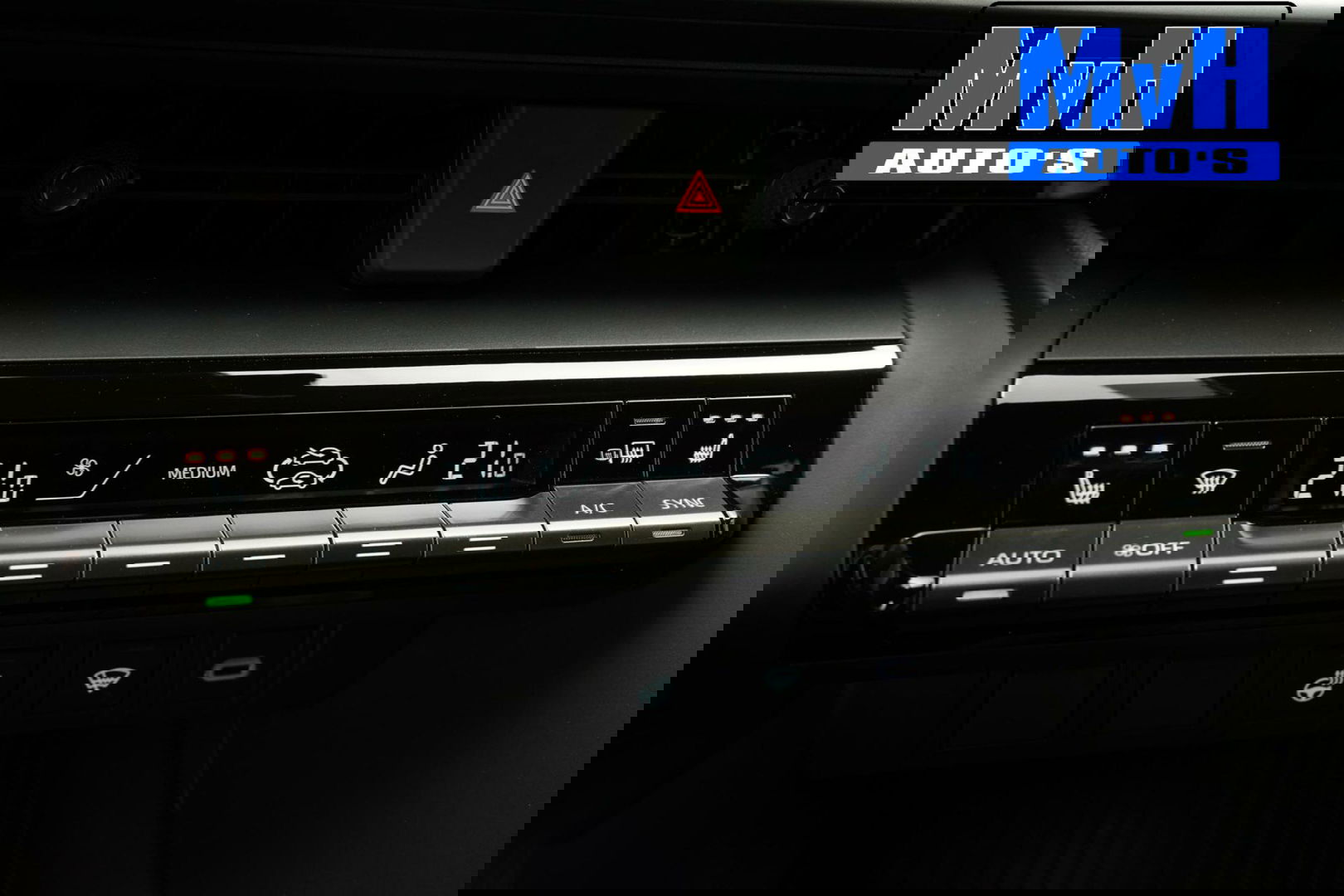 Toyota C-HR 1.8 Hybrid 140 Dynamic STUUR & STOELVERWARMING
