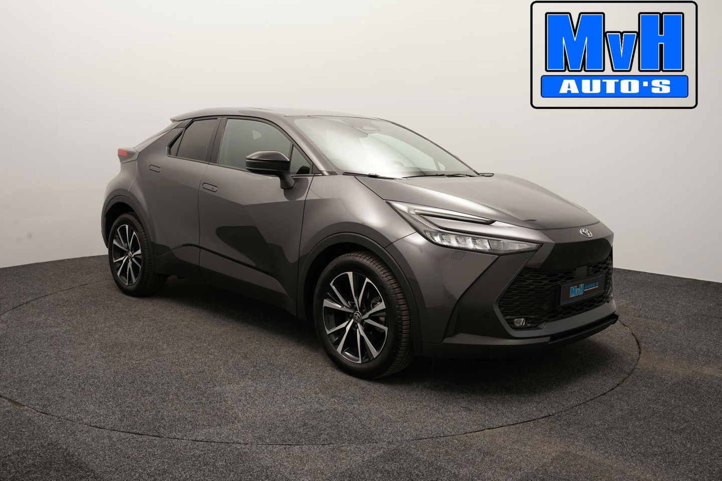 Toyota C-HR 1.8 Hybrid 140 Dynamic STUUR & STOELVERWARMING