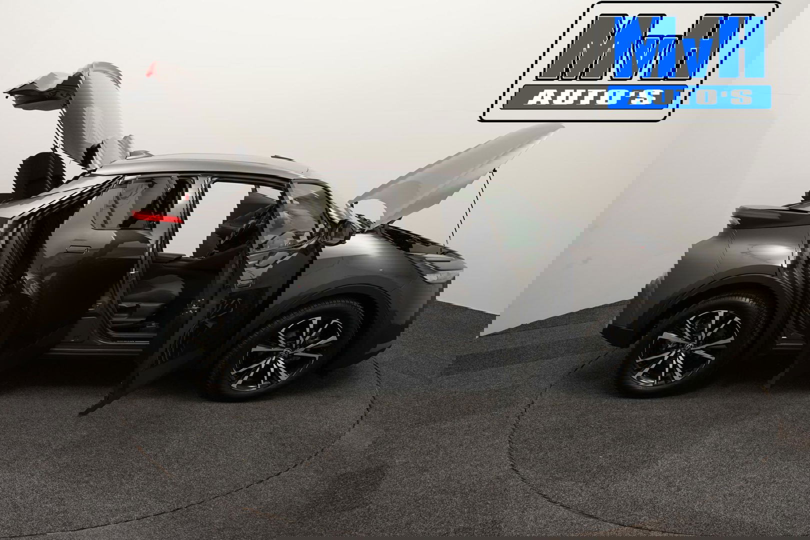 Toyota C-HR 1.8 Hybrid 140 Dynamic STUUR & STOELVERWARMING