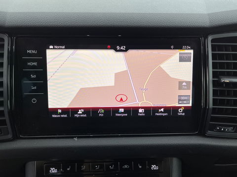 Škoda Kodiaq 1.5 TSI Sportline Business Aut. *LEATHER-MICROFIBRE | FULL-LED | SPORT-SEATS | ADAPTIVE-CRUISE | MEMORY-PACK | DIGI-COCKPIT | CANTON-SOUND | MEMORY-PACK | AMBIENT-LIGHT | KEYLESS | DAB | 20''ALU*