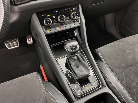 Škoda Kodiaq 1.5 TSI Sportline Business Aut. *LEATHER-MICROFIBRE | FULL-LED | SPORT-SEATS | ADAPTIVE-CRUISE | MEMORY-PACK | DIGI-COCKPIT | CANTON-SOUND | MEMORY-PACK | AMBIENT-LIGHT | KEYLESS | DAB | 20''ALU*