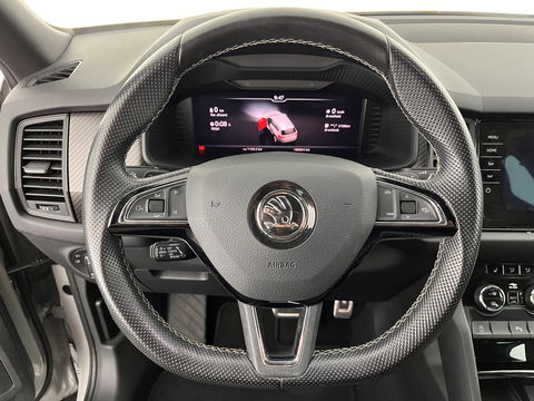 Škoda Kodiaq 1.5 TSI Sportline Business Aut. *LEATHER-MICROFIBRE | FULL-LED | SPORT-SEATS | ADAPTIVE-CRUISE | MEMORY-PACK | DIGI-COCKPIT | CANTON-SOUND | MEMORY-PACK | AMBIENT-LIGHT | KEYLESS | DAB | 20''ALU*