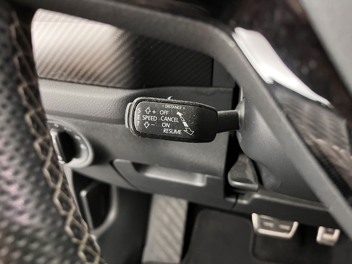Škoda Kodiaq 1.5 TSI Sportline Business Aut. *LEATHER-MICROFIBRE | FULL-LED | SPORT-SEATS | ADAPTIVE-CRUISE | MEMORY-PACK | DIGI-COCKPIT | CANTON-SOUND | MEMORY-PACK | AMBIENT-LIGHT | KEYLESS | DAB | 20''ALU*