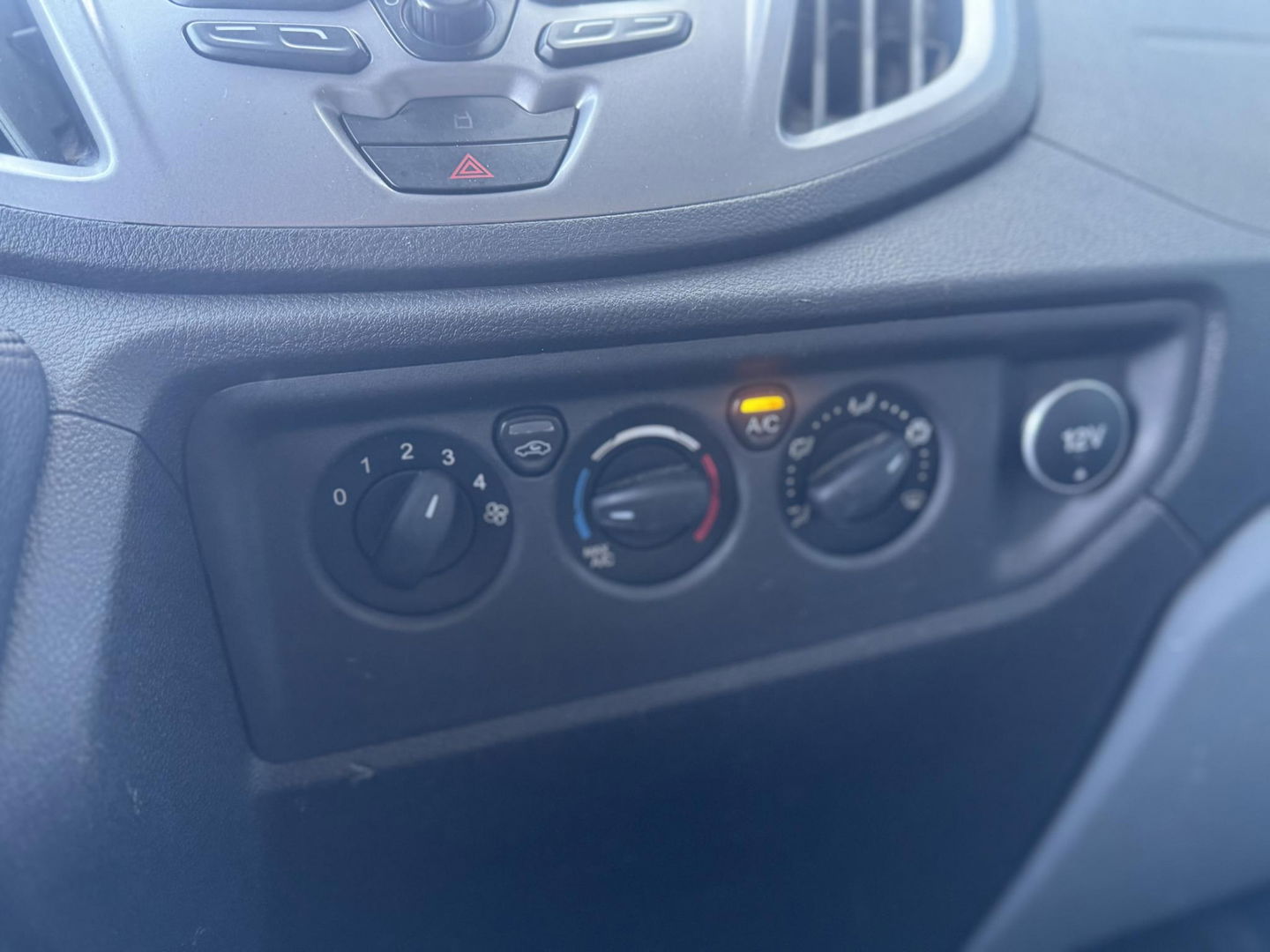 Ford Transit 350 2.0 TDCI L3H2 Trend AIRCO / CRUISE CONTROLE / EURO 6 / TREKHAAK