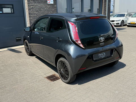 Toyota Aygo 1.0 VVT-i x-play