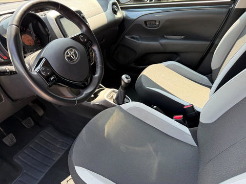 Toyota Aygo 1.0 VVT-i x-play
