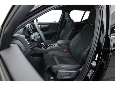 Volvo XC40 2.0 B3 Core | Elek. verst. stoelen | Stoel + stuurverw. |  Camera |