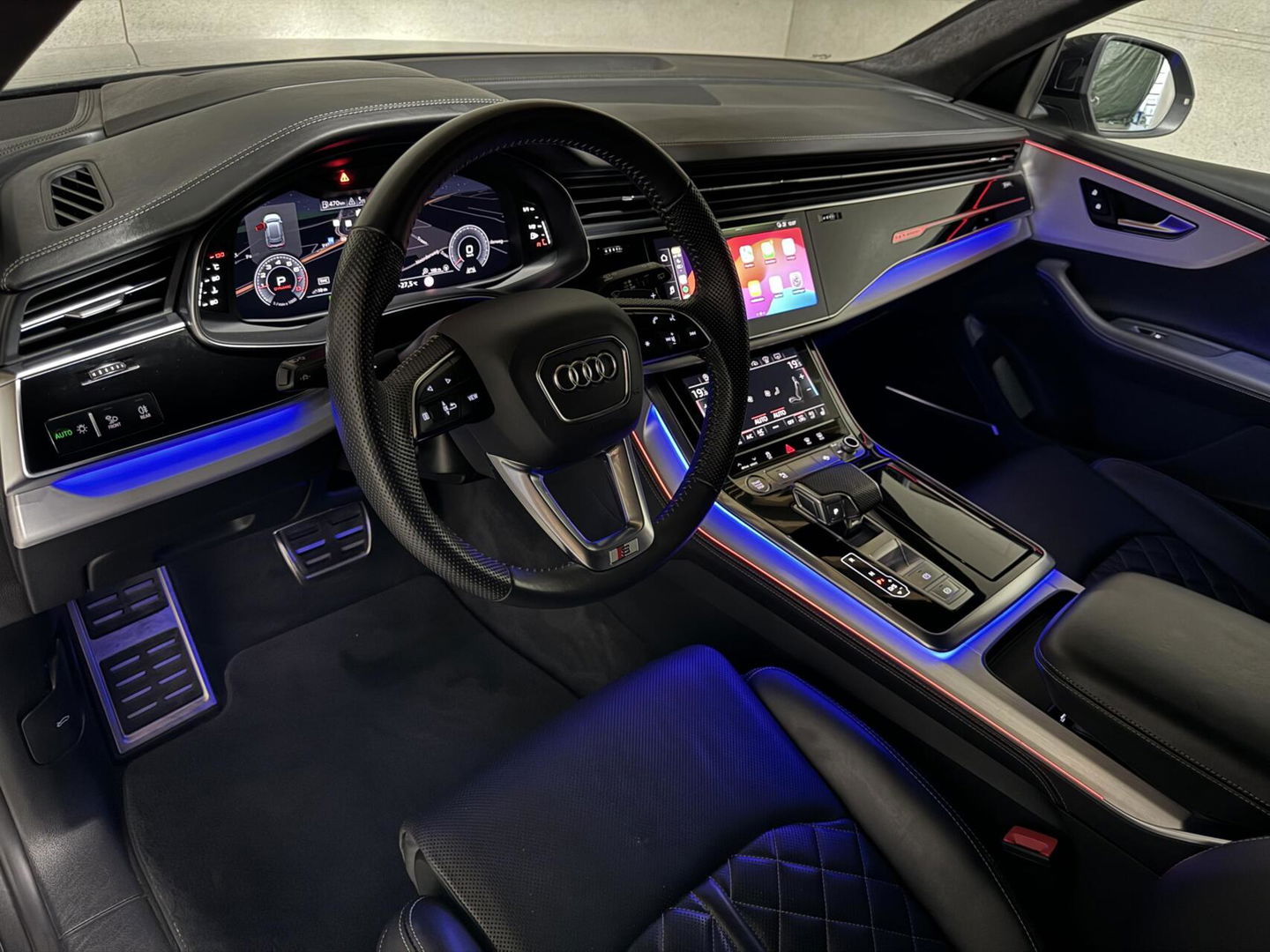 Audi Q8 55 TFSI Quattro S-Line Black Edition RS-Seats Pano
