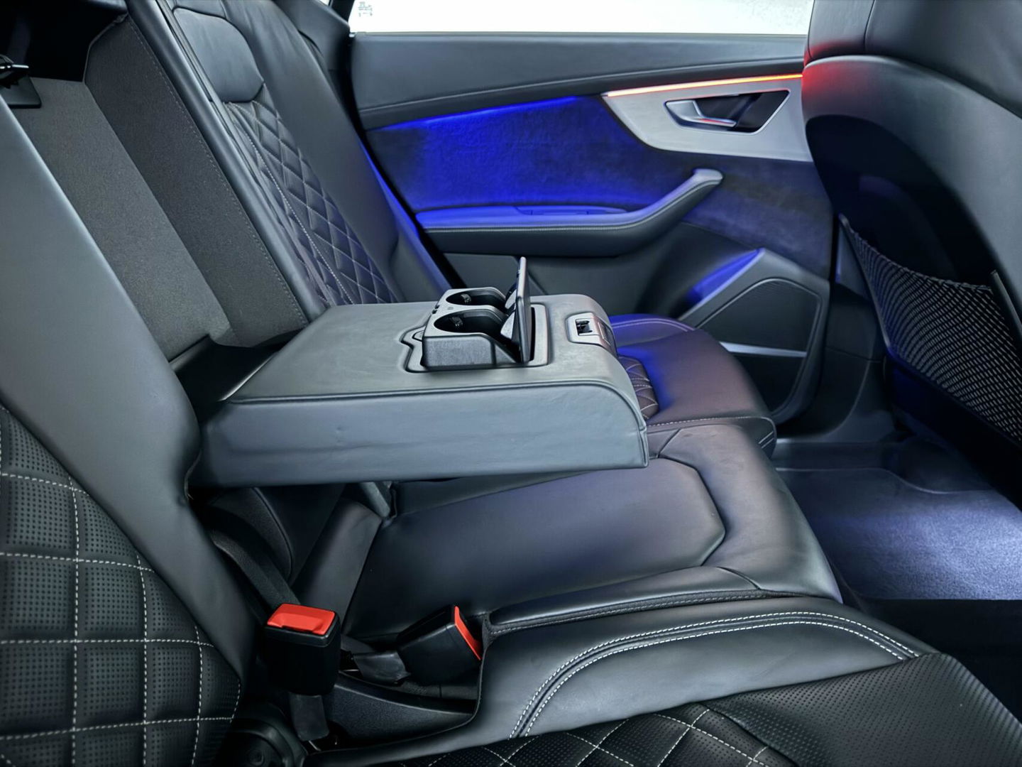 Audi Q8 55 TFSI Quattro S-Line Black Edition RS-Seats Pano