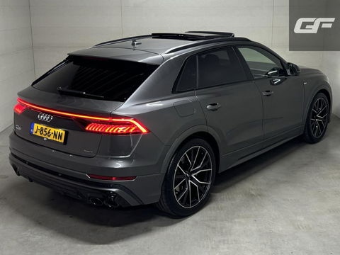 Audi Q8 55 TFSI Quattro S-Line Black Edition RS-Seats Pano