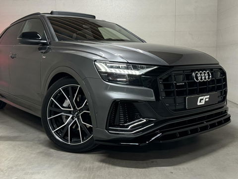 Audi Q8 55 TFSI Quattro S-Line Black Edition RS-Seats Pano