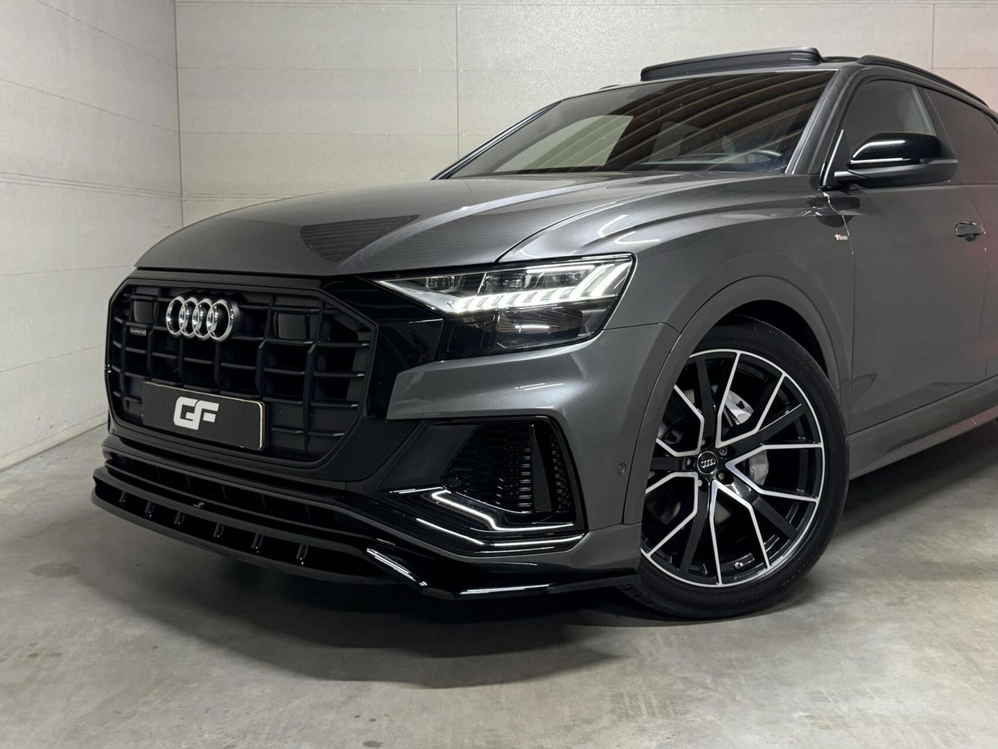 Audi Q8 55 TFSI Quattro S-Line Black Edition RS-Seats Pano