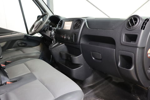 Renault Master T35 2.3 dCi L1H2 AIRCO EN TREKHAAK