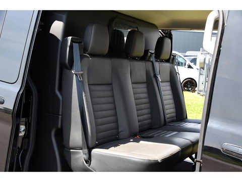 Ford Transit Custom 300 2.0 TDCI L2H1 DC Black Edition Camera, Adaptieve Cruise, 170Pk, Carplay, Xenon, Automaat, Leder, Multimedia, Sensoren, 2 x Schuifdeur, UNIEK!