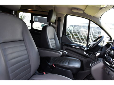 Ford Transit Custom 300 2.0 TDCI L2H1 DC Black Edition Camera, Adaptieve Cruise, 170Pk, Carplay, Xenon, Automaat, Leder, Multimedia, Sensoren, 2 x Schuifdeur, UNIEK!