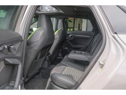 Audi RS3 Sportback 2.5 TFSI 400pk Quattro Hulk Panoramadak *BTW* Keramisch VOL! Massage B&O audio RS Dynamic