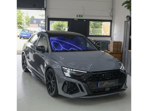 Audi RS3 Sportback 2.5 TFSI 400pk Quattro Hulk Panoramadak *BTW* Keramisch VOL! Massage B&O audio RS Dynamic