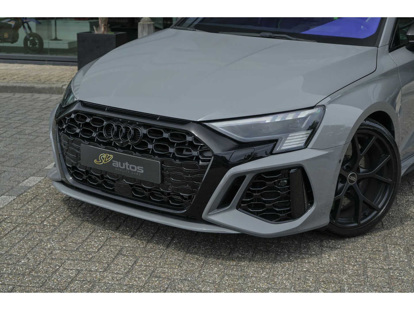 Audi RS3 Sportback 2.5 TFSI 400pk Quattro Hulk Panoramadak *BTW* Keramisch VOL! Massage B&O audio RS Dynamic