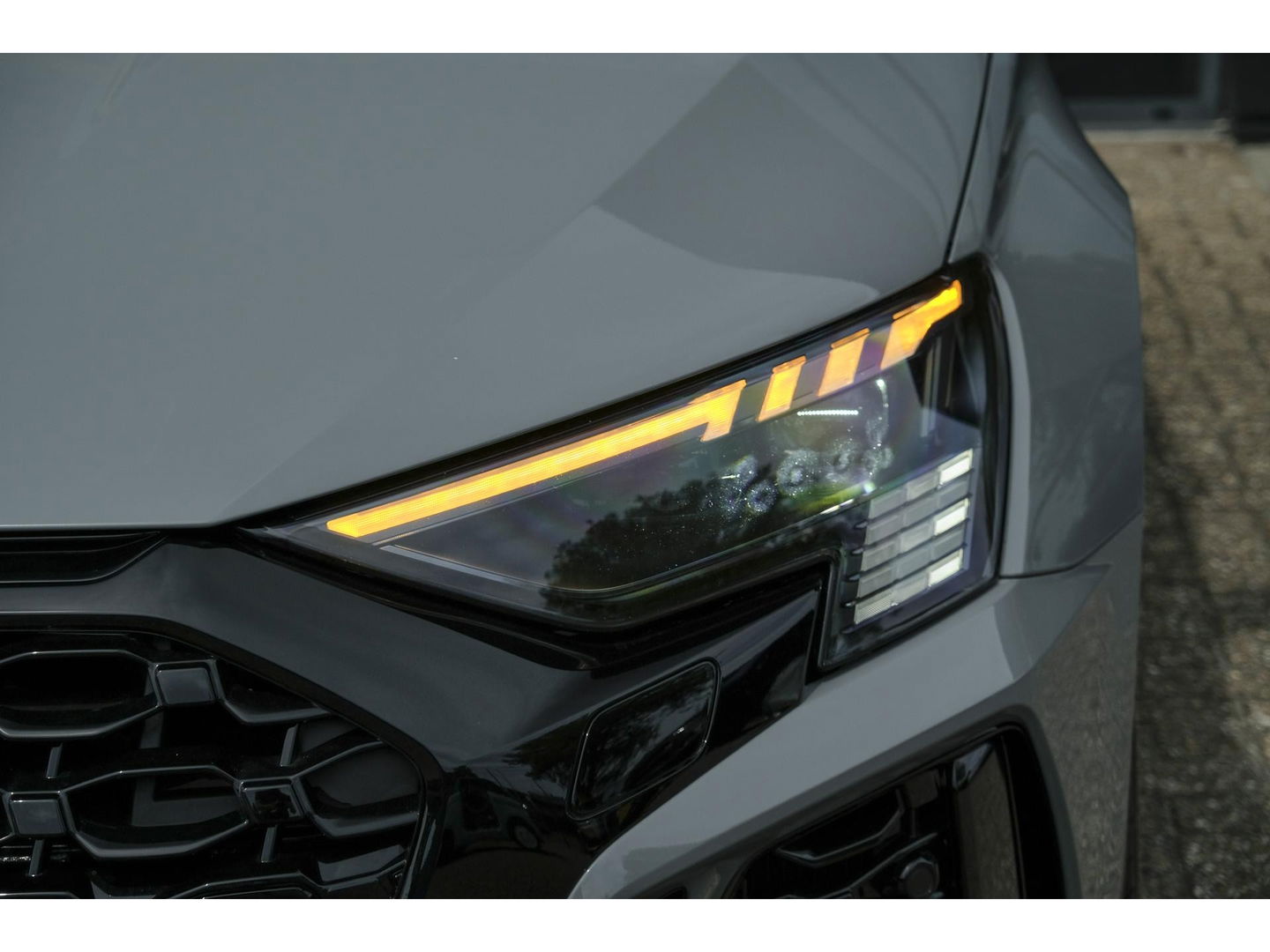 Audi RS3 Sportback 2.5 TFSI 400pk Quattro Hulk Panoramadak *BTW* Keramisch VOL! Massage B&O audio RS Dynamic