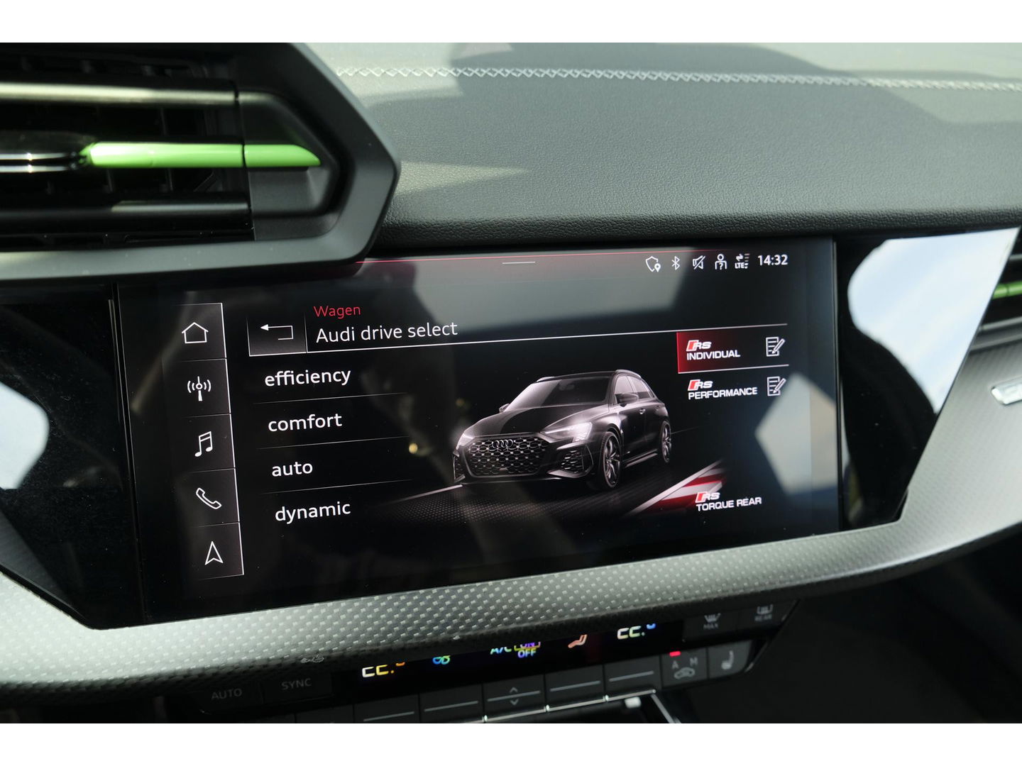 Audi RS3 Sportback 2.5 TFSI 400pk Quattro Hulk Panoramadak *BTW* Keramisch VOL! Massage B&O audio RS Dynamic