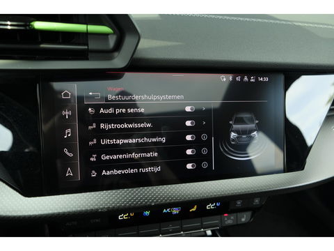 Audi RS3 Sportback 2.5 TFSI 400pk Quattro Hulk Panoramadak *BTW* Keramisch VOL! Massage B&O audio RS Dynamic