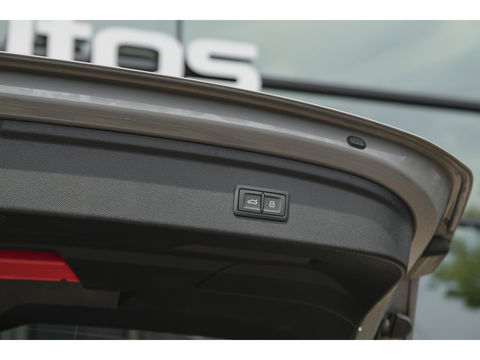 Audi RS3 Sportback 2.5 TFSI 400pk Quattro Hulk Panoramadak *BTW* Keramisch VOL! Massage B&O audio RS Dynamic