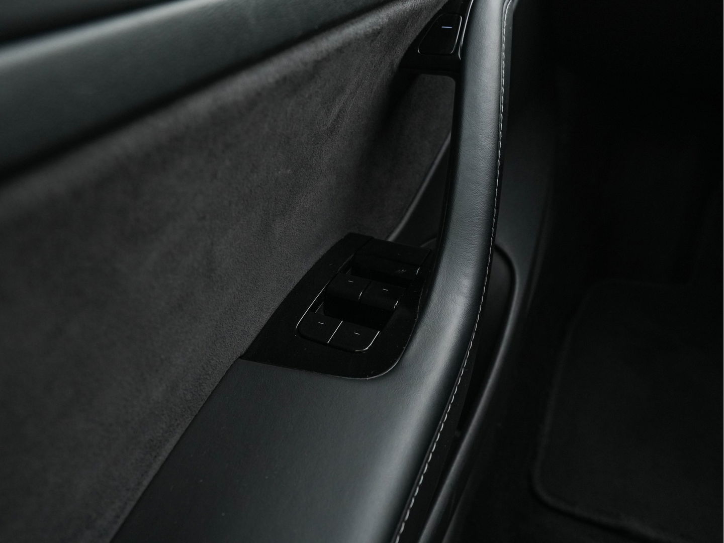 Tesla Model 3 Standard RWD Plus 60 kWh [ 3-Fase ] (INCL-BTW) Aut. *PANO | AUTO-PILOT | FULL-LEATHER | KEYLESS | FULL-LED | MEMORY-PACK | SURROUND-VIEW | DAB | CARPLAY | DIGI-COCKPIT | LANE-ASSIST | COMFORT-SEATS | 18"ALU*