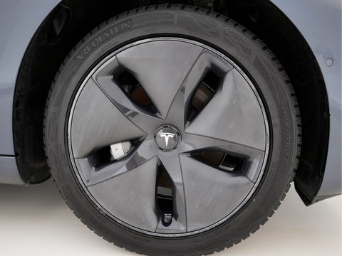 Tesla Model 3 Standard RWD Plus 60 kWh [ 3-Fase ] (INCL-BTW) Aut. *PANO | AUTO-PILOT | FULL-LEATHER | KEYLESS | FULL-LED | MEMORY-PACK | SURROUND-VIEW | DAB | CARPLAY | DIGI-COCKPIT | LANE-ASSIST | COMFORT-SEATS | 18"ALU*