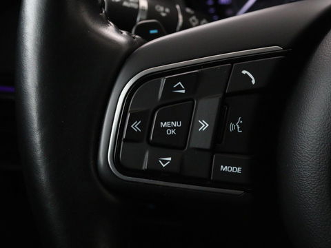 Jaguar XE 2.0 D Portfolio | Panoramadak | Leder | Stoel & Stuurverwarming | Camera | Head-up display | Keyless | Cruise control | Carplay