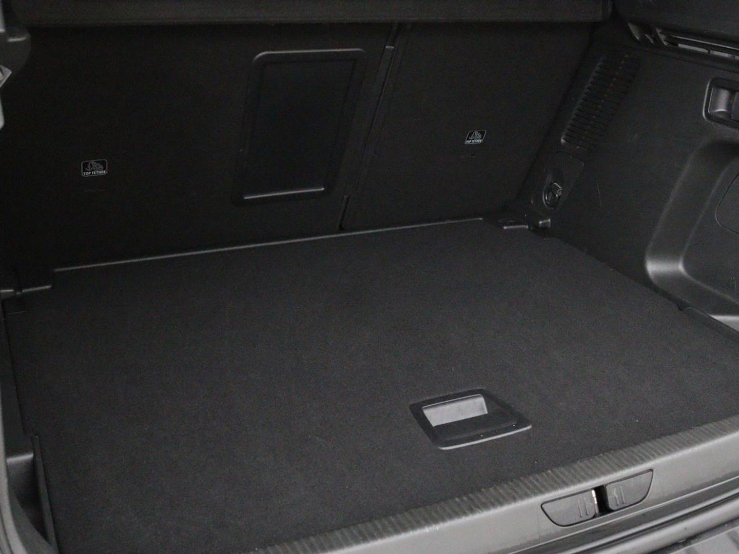 Opel Grandland X 1.2 Turbo Business Executive | Cruise control | Afneembare trekhaak | DAB | Elektrische achterklep | Carplay | Keyless