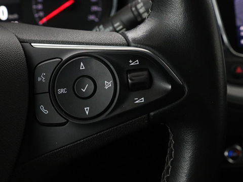 Opel Grandland X 1.2 Turbo Business Executive | Cruise control | Afneembare trekhaak | DAB | Elektrische achterklep | Carplay | Keyless