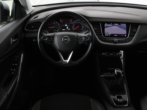 Opel Grandland X 1.2 Turbo Business Executive | Cruise control | Afneembare trekhaak | DAB | Elektrische achterklep | Carplay | Keyless