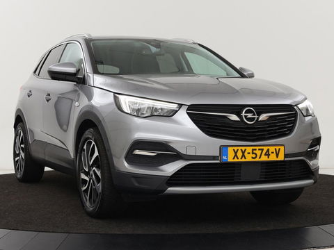 Opel Grandland X 1.2 Turbo Business Executive | Cruise control | Afneembare trekhaak | DAB | Elektrische achterklep | Carplay | Keyless