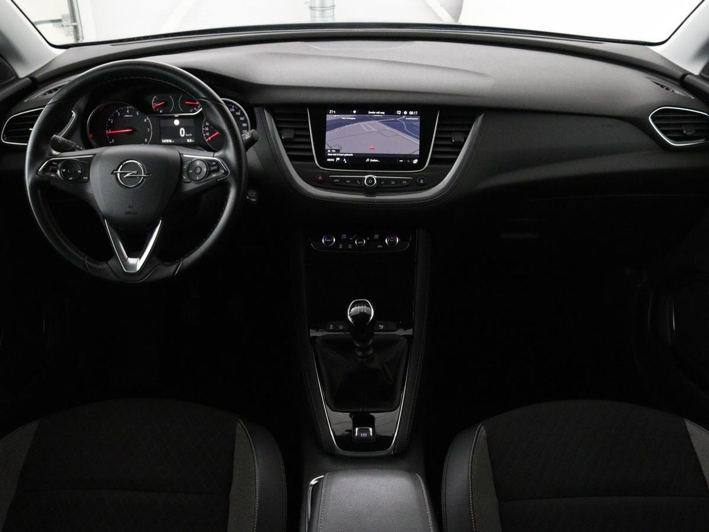 Opel Grandland X 1.2 Turbo Business Executive | Cruise control | Afneembare trekhaak | DAB | Elektrische achterklep | Carplay | Keyless