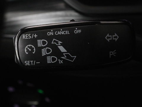Škoda Superb 1.4 TSI iV BnsEdPlus | Camera | Adaptive cruise | Memory seats | Carplay | Stoelverwarming| Navigatie | Alcantara | Keyless