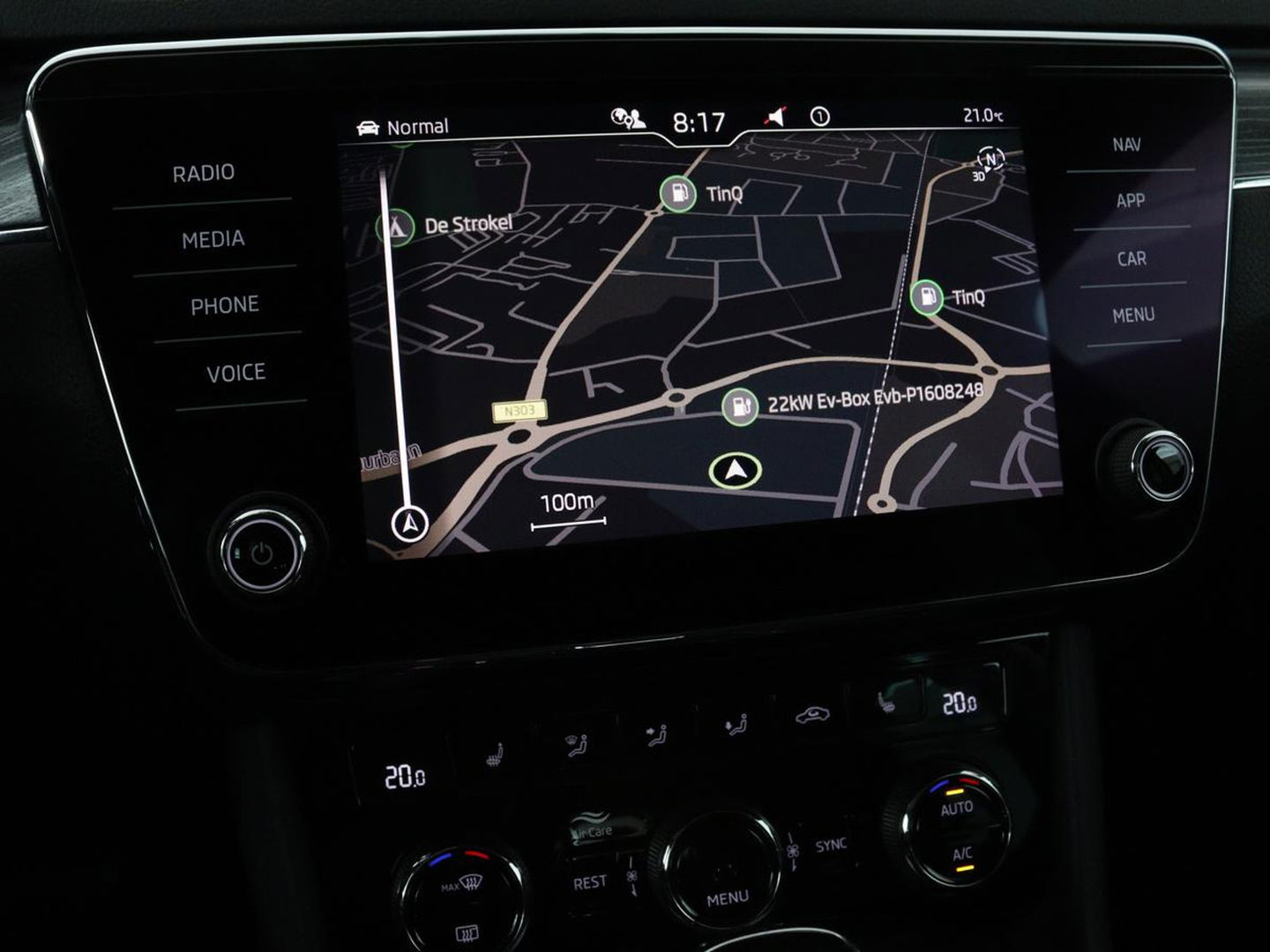 Škoda Superb 1.4 TSI iV BnsEdPlus | Camera | Adaptive cruise | Memory seats | Carplay | Stoelverwarming| Navigatie | Alcantara | Keyless
