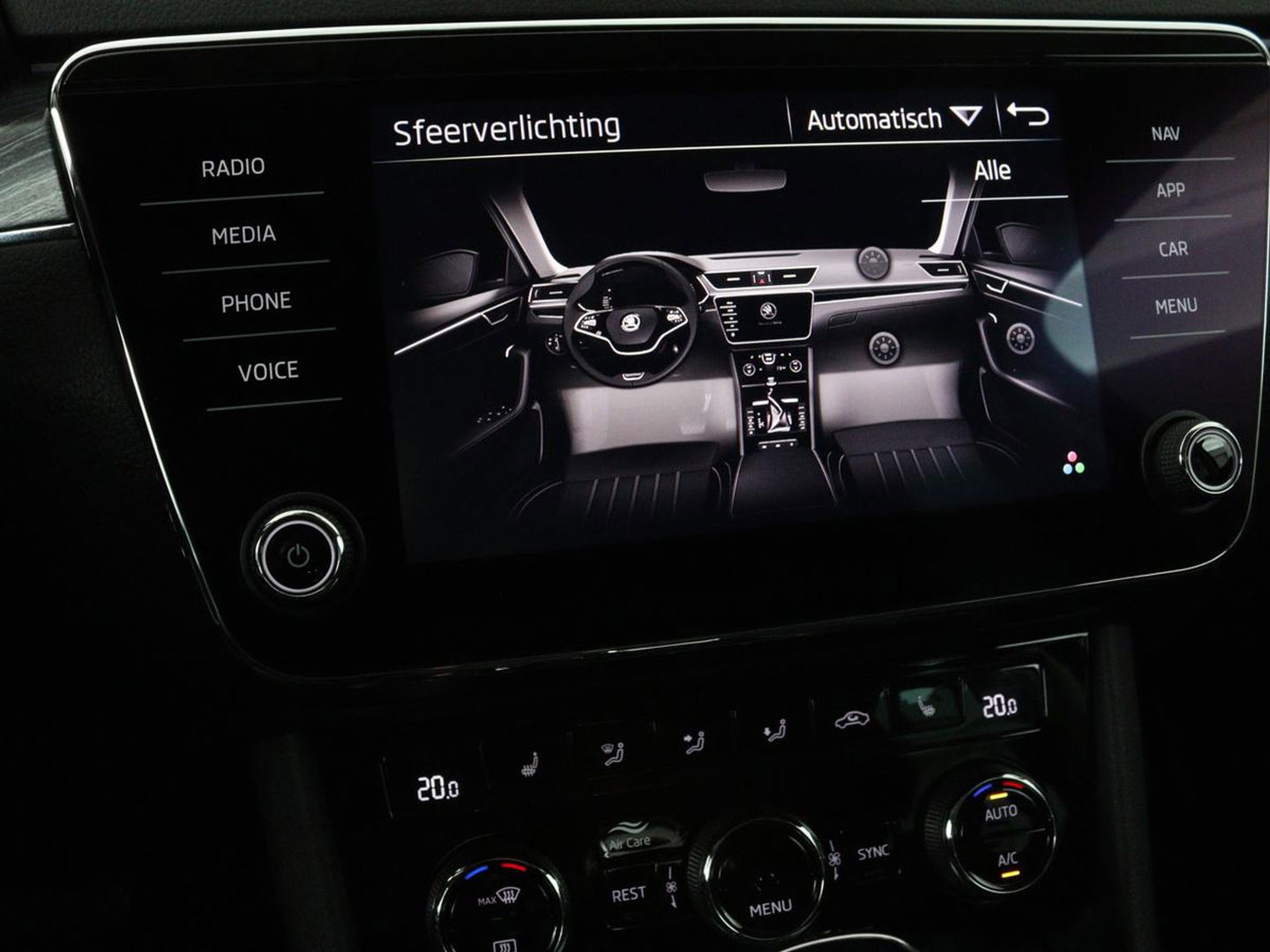 Škoda Superb 1.4 TSI iV BnsEdPlus | Camera | Adaptive cruise | Memory seats | Carplay | Stoelverwarming| Navigatie | Alcantara | Keyless