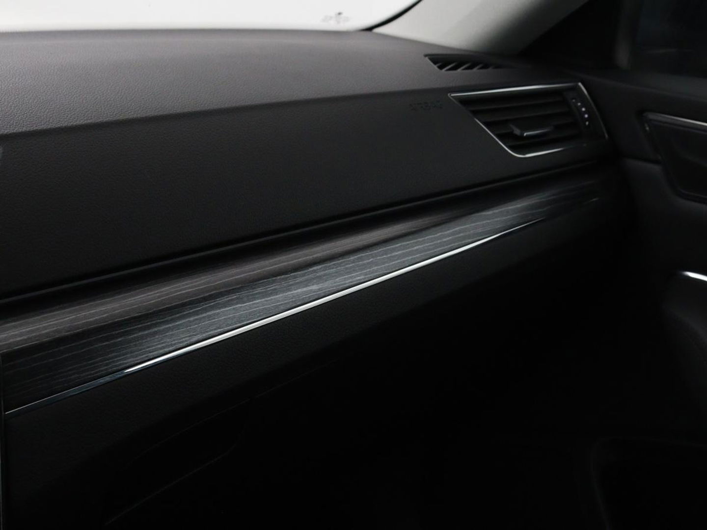 Škoda Superb 1.4 TSI iV BnsEdPlus | Camera | Adaptive cruise | Memory seats | Carplay | Stoelverwarming| Navigatie | Alcantara | Keyless
