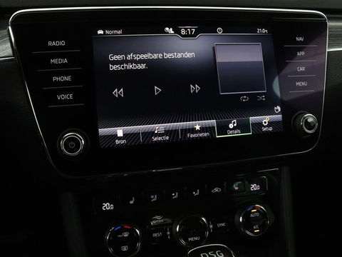 Škoda Superb 1.4 TSI iV BnsEdPlus | Camera | Adaptive cruise | Memory seats | Carplay | Stoelverwarming| Navigatie | Alcantara | Keyless