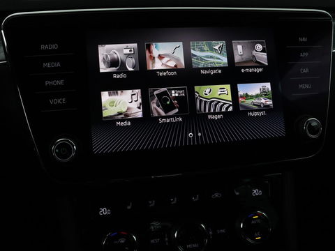 Škoda Superb 1.4 TSI iV BnsEdPlus | Camera | Adaptive cruise | Memory seats | Carplay | Stoelverwarming| Navigatie | Alcantara | Keyless