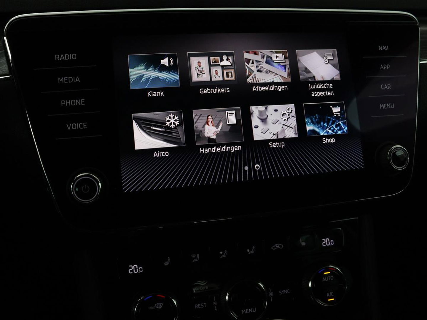 Škoda Superb 1.4 TSI iV BnsEdPlus | Camera | Adaptive cruise | Memory seats | Carplay | Stoelverwarming| Navigatie | Alcantara | Keyless