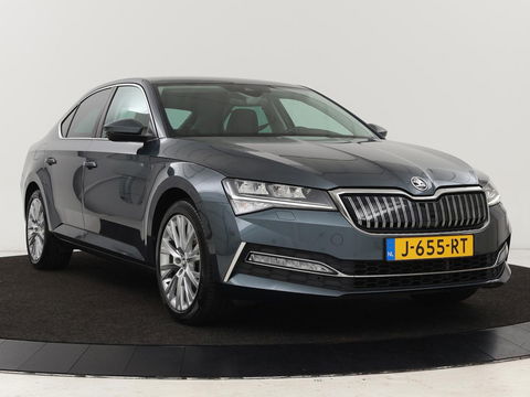 Škoda Superb 1.4 TSI iV BnsEdPlus | Camera | Adaptive cruise | Memory seats | Carplay | Stoelverwarming| Navigatie | Alcantara | Keyless