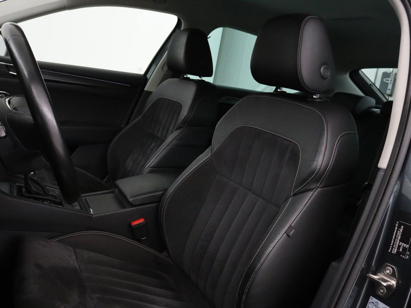 Škoda Superb 1.4 TSI iV BnsEdPlus | Camera | Adaptive cruise | Memory seats | Carplay | Stoelverwarming| Navigatie | Alcantara | Keyless