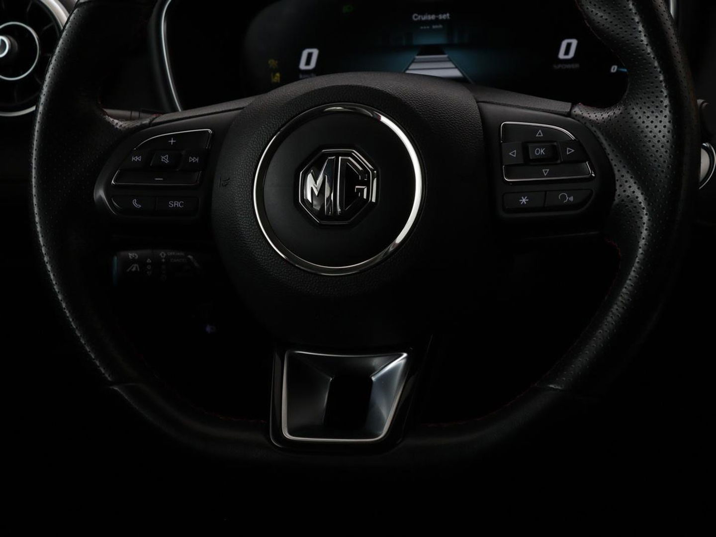 MG EHS 1.5 TGDI Edition1 | PHEV | Camera | Trekhaak | Adaptive cruise | Leder | Carplay | Stoelverwarming | Navigatie | Full LED