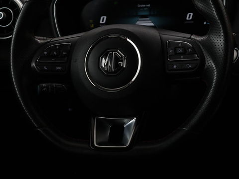 MG EHS 1.5 TGDI Edition1 | PHEV | Camera | Trekhaak | Adaptive cruise | Leder | Carplay | Stoelverwarming | Navigatie | Full LED