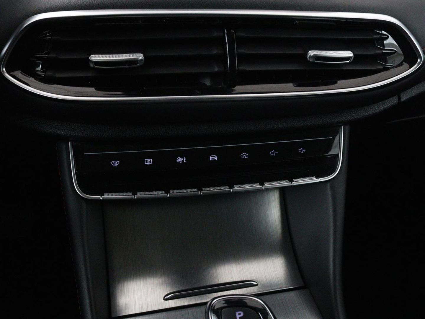 MG EHS 1.5 TGDI Edition1 | PHEV | Camera | Trekhaak | Adaptive cruise | Leder | Carplay | Stoelverwarming | Navigatie | Full LED