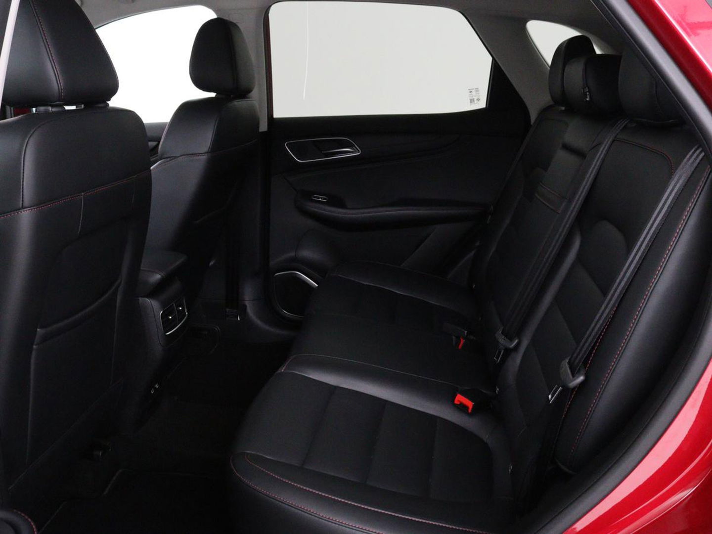 MG EHS 1.5 TGDI Edition1 | PHEV | Camera | Trekhaak | Adaptive cruise | Leder | Carplay | Stoelverwarming | Navigatie | Full LED